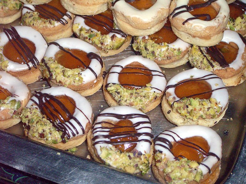 File:EgFoodPetitsFours2.jpg