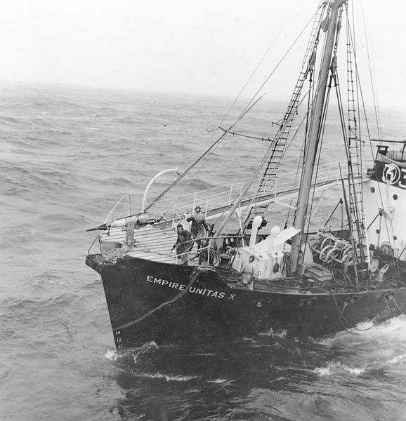 File:Empire Unitas X whale catcher.jpg