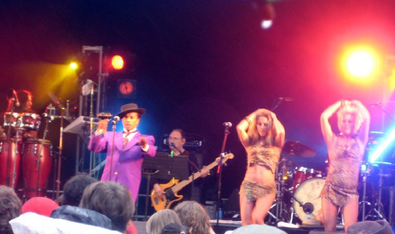 File:Kid Creole and the Coconuts Ascot (2747837623).jpg