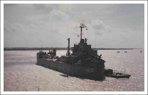 File:USS Whitfield County (LST-1169).jpg