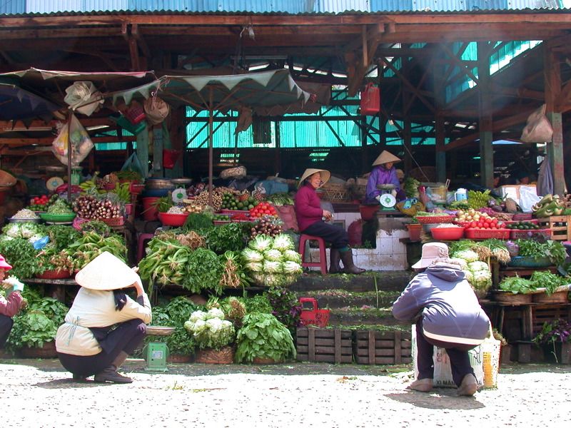 File:Da-Lat-market.jpg