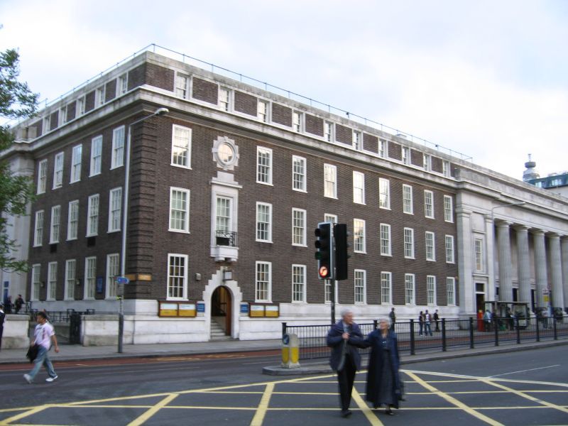 File:FriendsHouse EustonRoad London.jpg