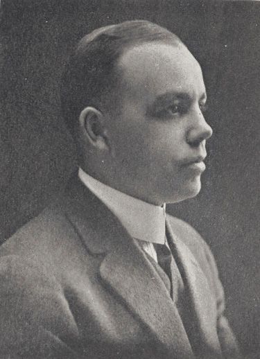 File:Mark Beal Banks at Drake circa 1920.jpg