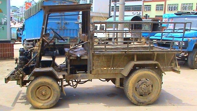 File:Vehicle in China 01.jpg