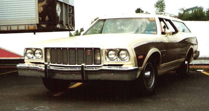 File:1976 Ford Gran Torino Squire.jpg