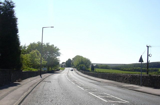 File:Burnley Road - geograph.org.uk - 1332554.jpg