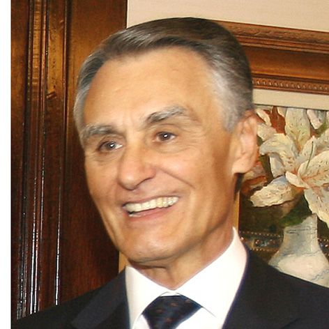 File:Cavaco Silva 2007 quadrada.jpg