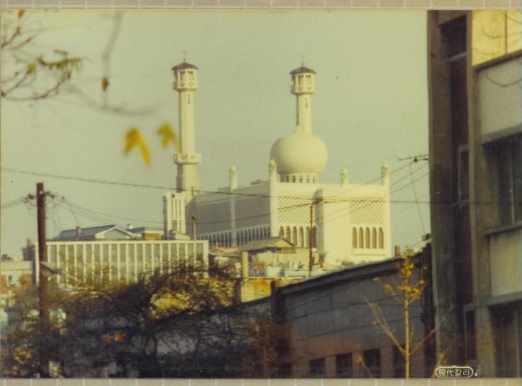 File:Itaewon Central Mosque. (4971868907).jpg