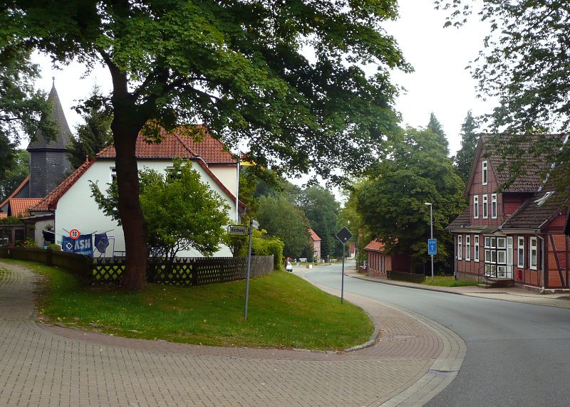 File:Ostenholz Kirche.jpg