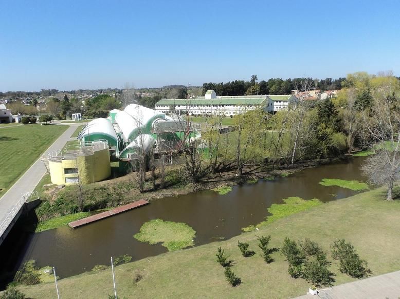 File:Vista Aérea Campus "Nuestra Sra del Pilar".JPG