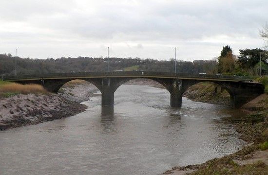 File:Caerleon Bridge, Caerleon, Wales.jpg