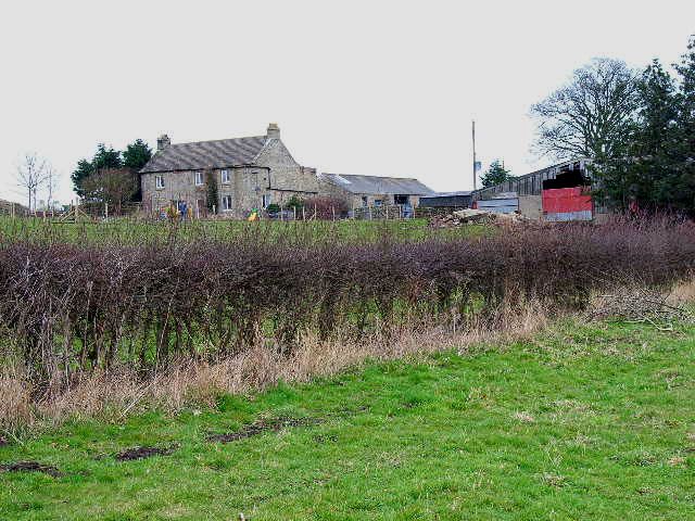 File:Cragg Farm, Constable Burton.jpg