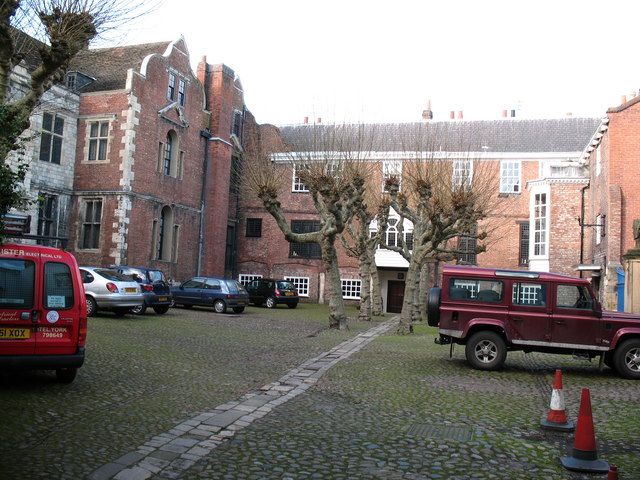 File:Gray's Court - geograph.org.uk - 676036.jpg