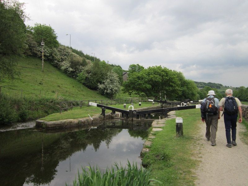 File:Lock No. 5, Rochdale Canal.jpg