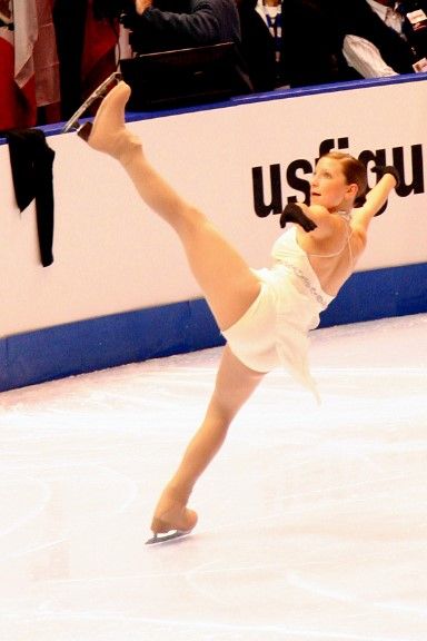 File:Michele Cantu Spiral - 2006 Skate America.jpg