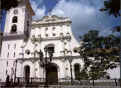 File:Catedral-caracas.jpg