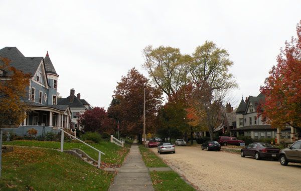 File:CreightonAvenue.jpg