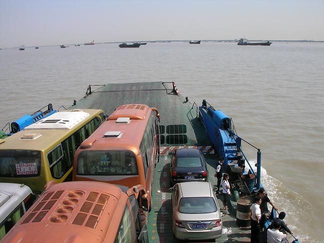 File:Ferry on the Yangtze near Nantong.JPG