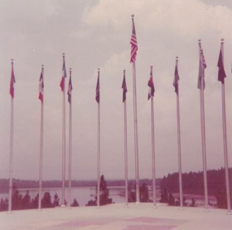 File:Flagpoles at Hodges Gardens (LA) September 1972.jpg