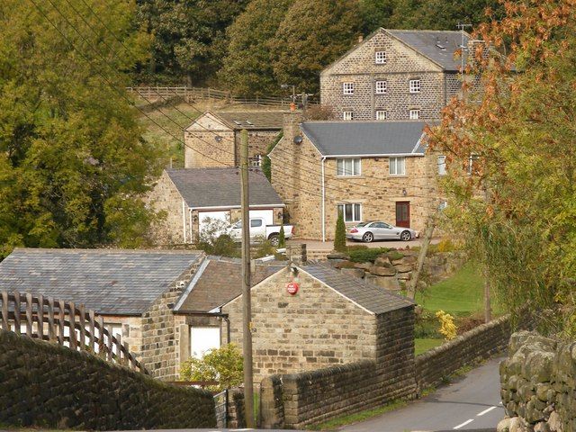 File:Midhopestone - geograph.org.uk - 1012417.jpg