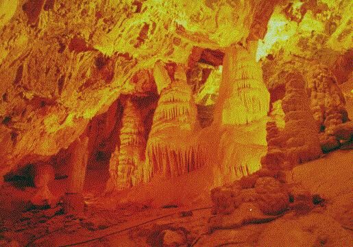 File:Minnetonka Cave.JPG