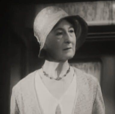 File:Nora Cecil in Street Scene.jpg