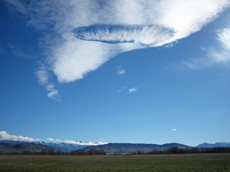 File:Omarama Fallstreak.jpg