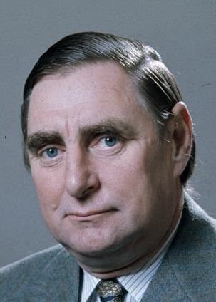 File:Peter Ross-Edwards 1974 (cropped).jpg