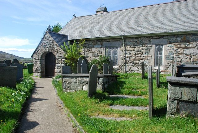 File:St Madryn's Church, Trawsfynydd.jpg