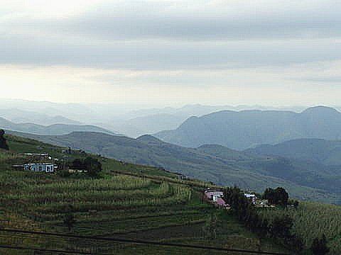 File:View west near Piggs Peak in Swaziland.jpg