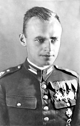 File:Witold Pilecki 1.JPG