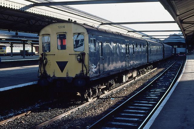 File:Basingstoke Service - geograph.org.uk - 1073656.jpg