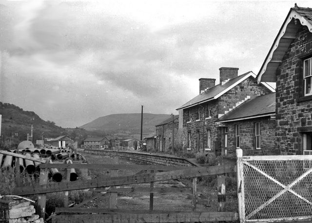 File:Builth Wells Station 1935817.jpg