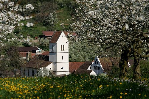 File:Oltingen-Kirche.jpg