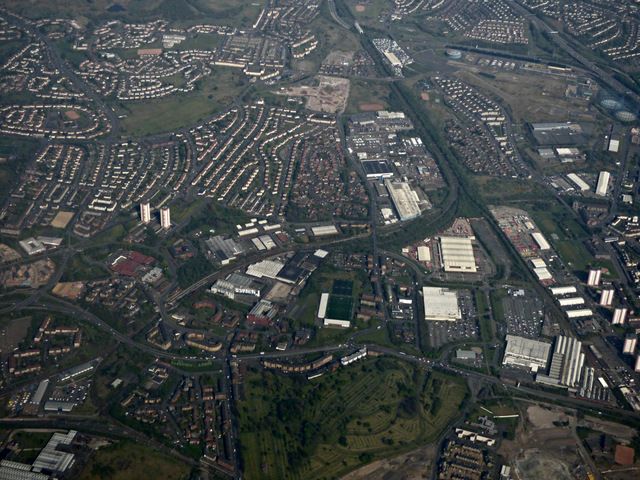 File:Springburn from the air (geograph 5374097).jpg