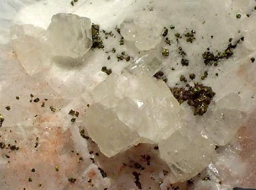 File:Strontianite-Baryte-160390.jpg