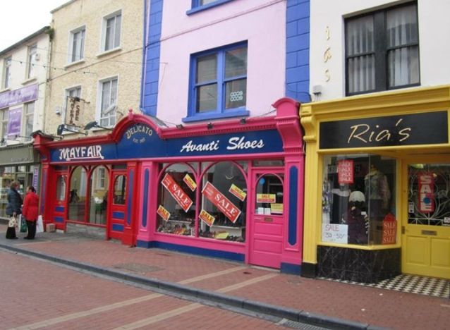 File:A street in Clonmel.jpg