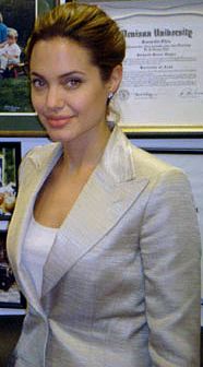 File:Angelina jolie lugar.jpg