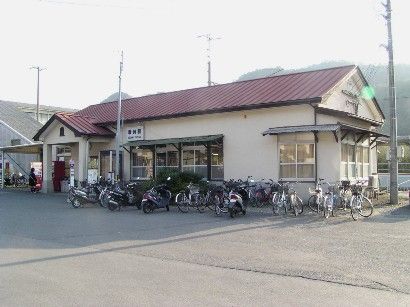 File:Kozaki Station 2005.JPG