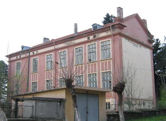 File:Slavyanovo-Targovishte-district-old-school.jpg