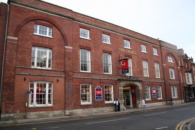 File:The George Hotel in Grantham.jpg