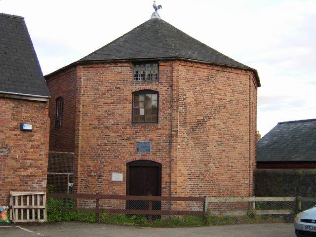 File:Welshpool Cockpit - geograph.org.uk - 178087.jpg