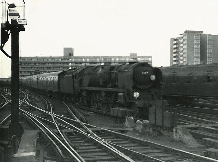 File:35004 Cunard White Star(8215305332).jpg