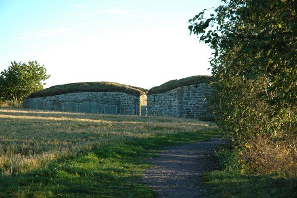 File:Naas slottsruin.jpg