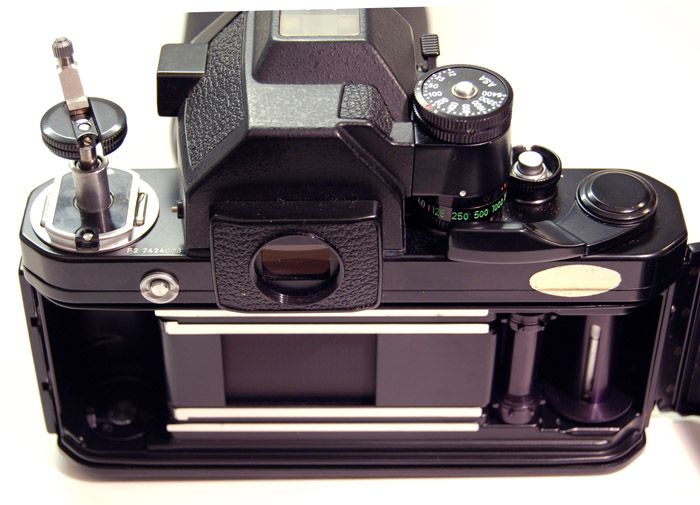 File:Nikon F2 body back open.jpg