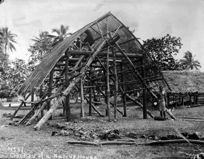 File:Samoan house under construction 1914.jpg