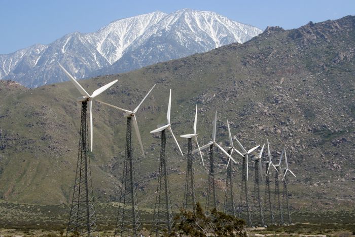 File:San-Gorgonio-pass-wind-farm IMG 6704 060421 143600.jpg