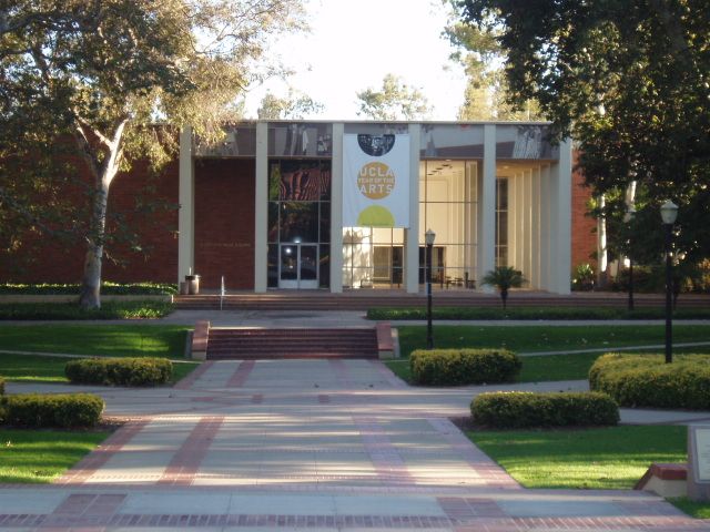 File:Schoenberg Hall, from Sunken Gardens, UCLA (2007).jpg