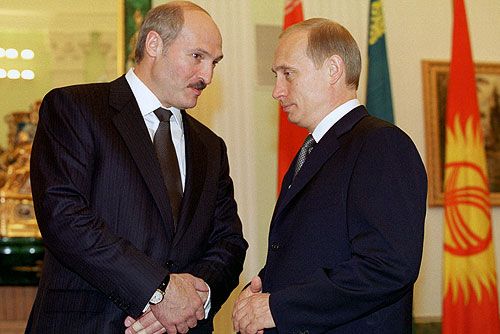 File:Vladimir Putin 13 May 2002-3.jpg