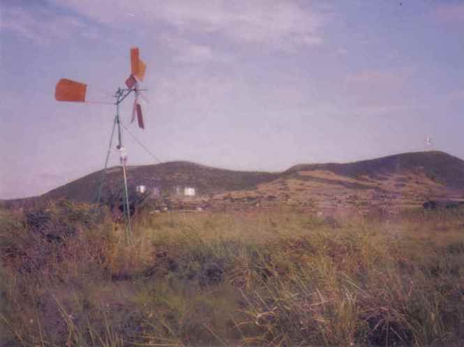 File:Windpump 2 up running Weija 99.jpg